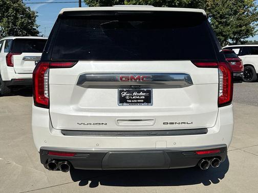 2022 GMC Yukon XL Denali