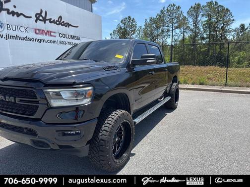 Diamond Black Crystal Pearlcoat 2021 RAM 1500 Big Horn/Lone Star