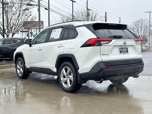 2021 Toyota RAV4 Hybrid XLE Premium
