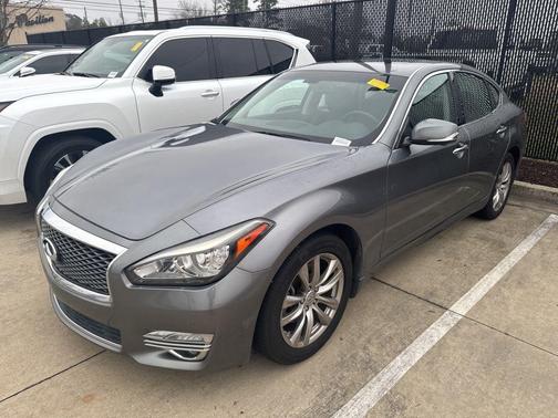 2019 INFINITI Q70 3.7 LUXE