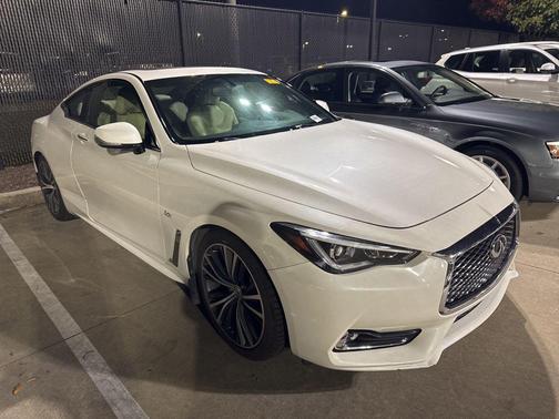 2018 INFINITI Q60 3.0T LUXE