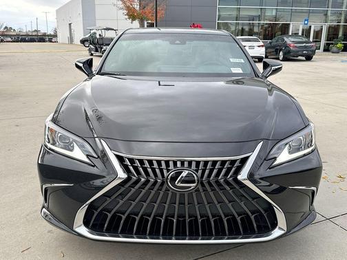 2025 Lexus ES 350 Base