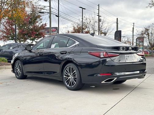 2025 Lexus ES 350 Base