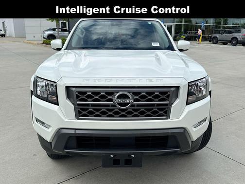 Glacier White 2024 Nissan Frontier SV