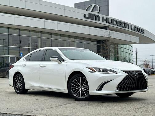 2025 Lexus ES 350 Base