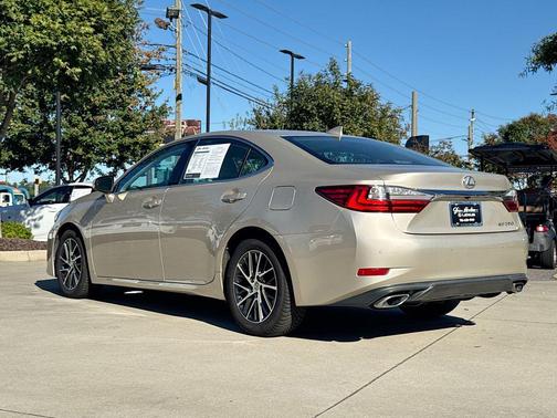 2017 Lexus ES 350 Base