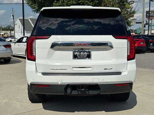 2022 GMC Yukon SLT