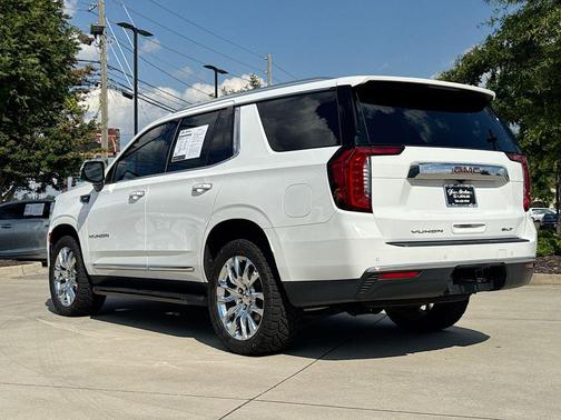 2022 GMC Yukon SLT