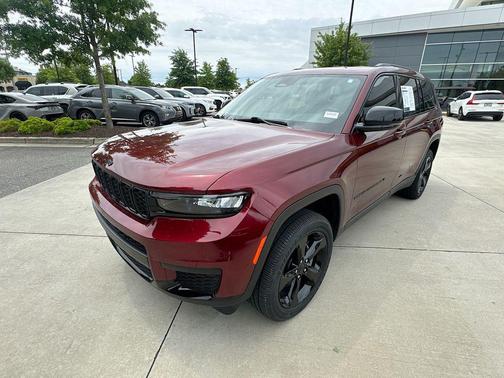 Velvet Red Pearlcoat 2025 Jeep Grand Cherokee L Altitude