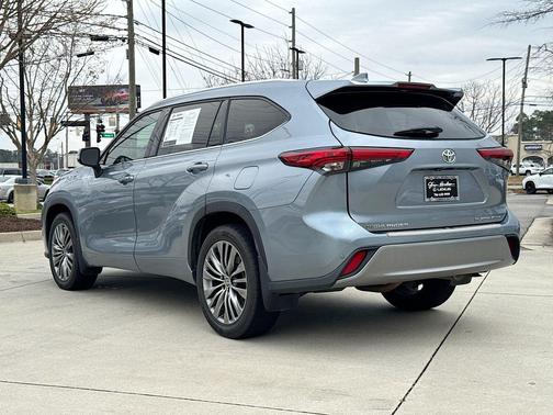 2021 Toyota Highlander Platinum