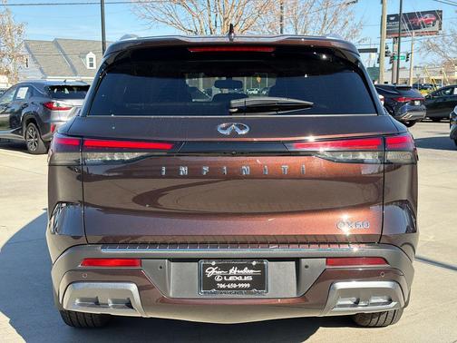 2022 INFINITI QX60 Luxe