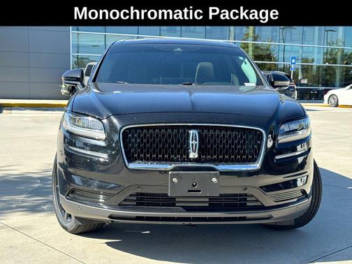 Infinite Black Metallic Clearcoat 2022 Lincoln Nautilus Reserve