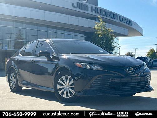 2019 Toyota Camry Hybrid LE