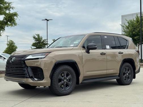 2025 Lexus LX 700h Overtrail