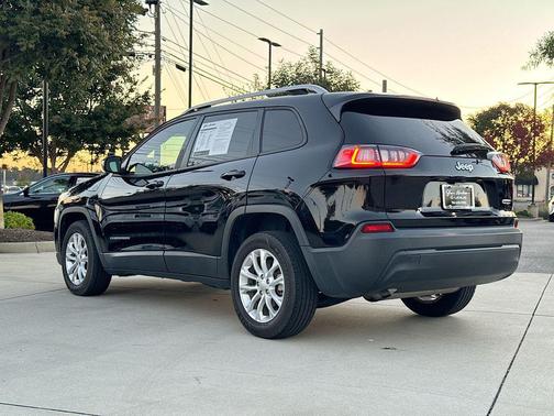2020 Jeep Cherokee Latitude