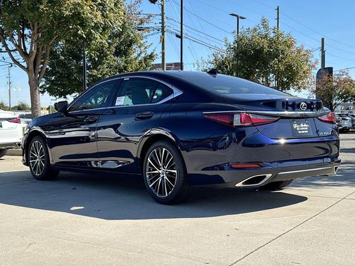 2025 Lexus ES 350 Base