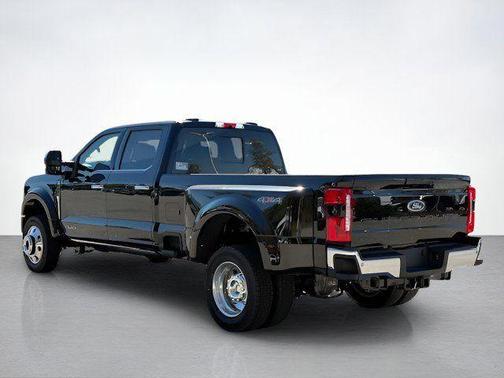 2026 Ford F-450 Lariat