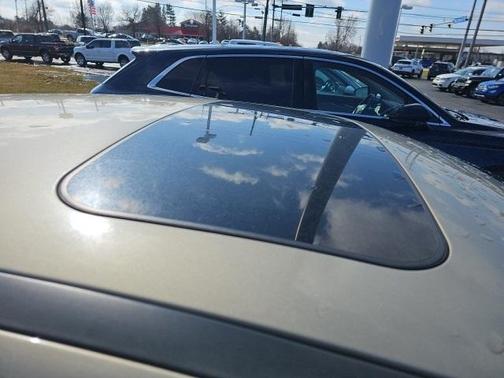 Photo 2 of 8 of 2016 Ford Focus SE