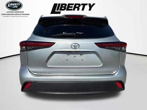 Celestial Silver Metallic 2023 Toyota Highlander LE
