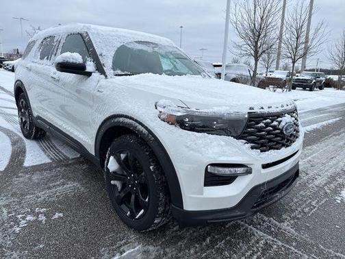 2023 Ford Explorer ST-Line