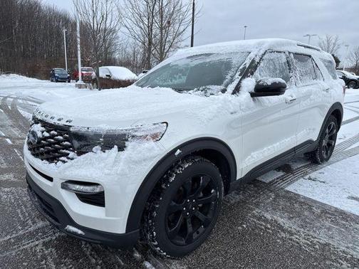 2023 Ford Explorer ST-Line