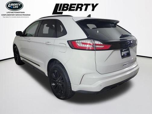 Oxford White 2022 Ford Edge SE