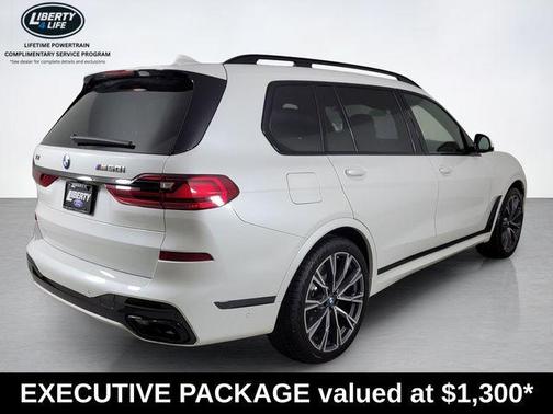 2021 BMW X7 M50i