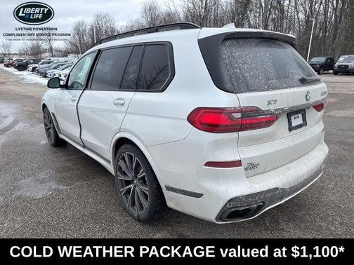 2021 BMW X7 M50i