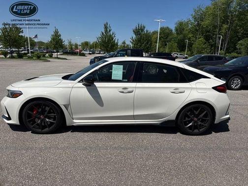Championship White 2025 Honda Civic Type R Base