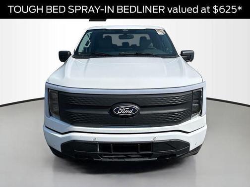 Oxford White 2025 Ford F-150 Lightning Flash