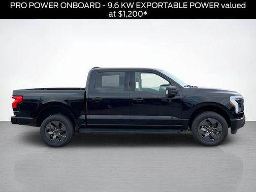 2025 Ford F-150 Lightning Flash