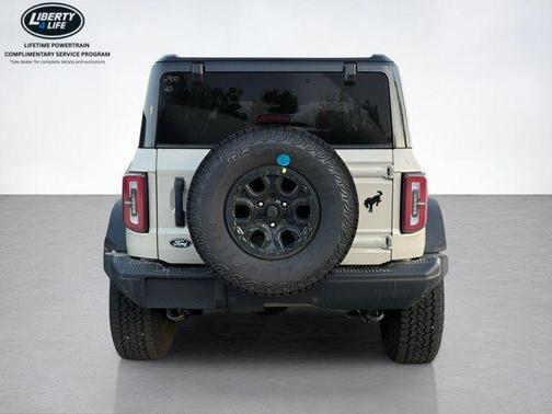 Desert Sand 2026 Ford Bronco Badlands