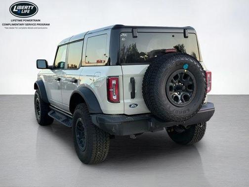 Desert Sand 2026 Ford Bronco Badlands