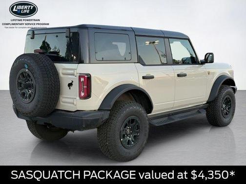 Desert Sand 2026 Ford Bronco Badlands