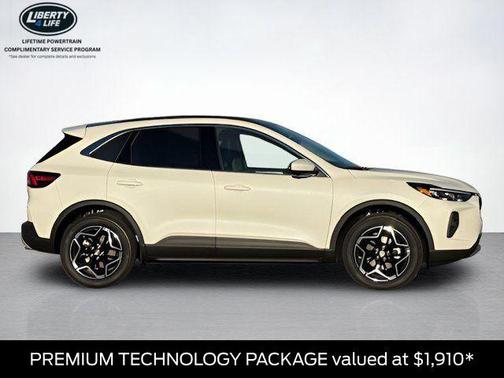 2026 Ford Escape Platinum