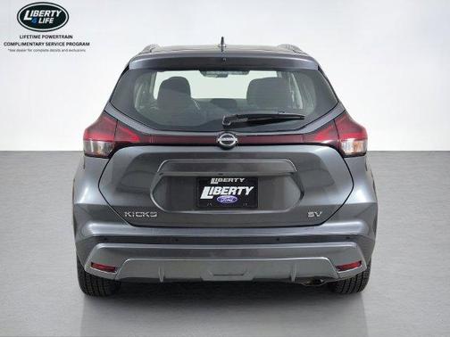 Gun Metallic 2023 Nissan Kicks SV