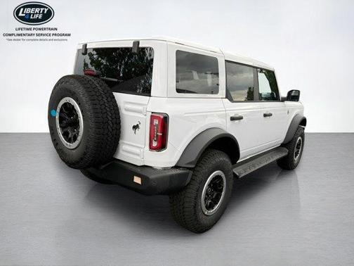 Oxford White 2026 Ford Bronco Outer Banks