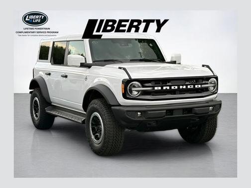 Oxford White 2026 Ford Bronco Outer Banks