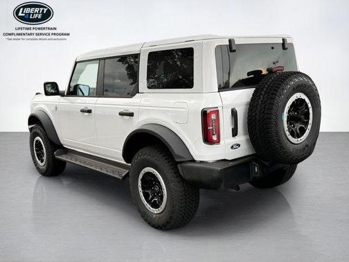 Oxford White 2026 Ford Bronco Outer Banks