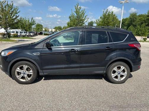 Tuxedo Black 2014 Ford Escape SE