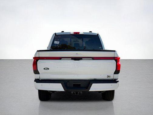 2025 Ford F-150 Lightning Platinum