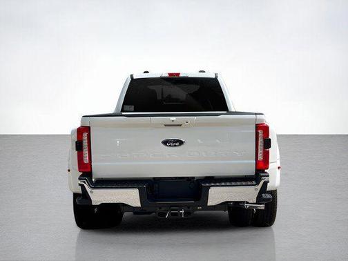 2025 Ford F-350 Lariat Super Duty