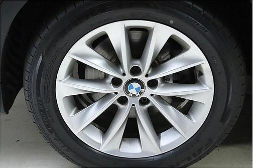 Photo 3 of 49 of 2016 BMW X3 xDrive28i