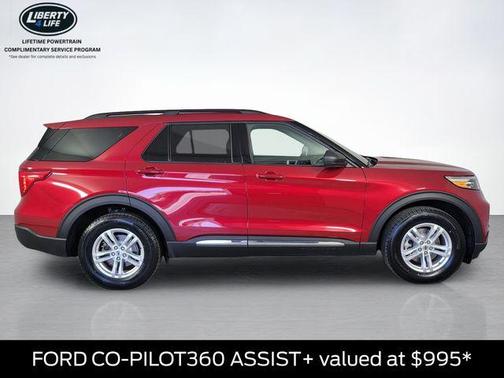 Rapid Red Metallic Tinted Clearcoat 2023 Ford Explorer XLT