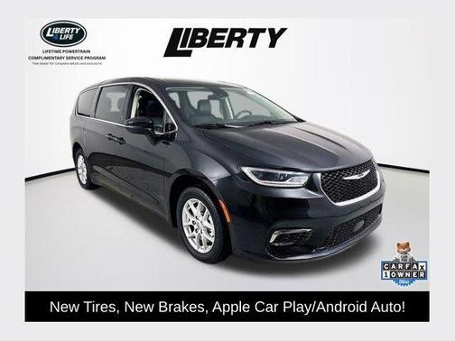 2023 Chrysler Pacifica Touring-L