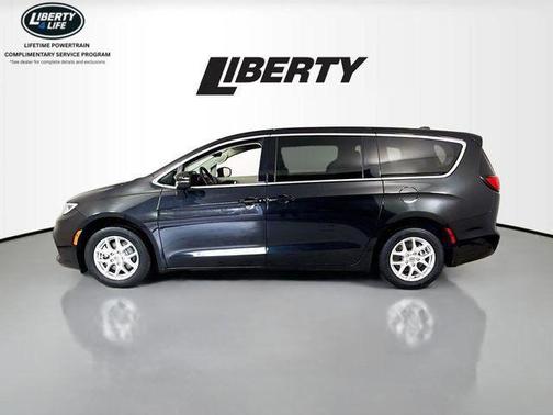 2023 Chrysler Pacifica Touring-L