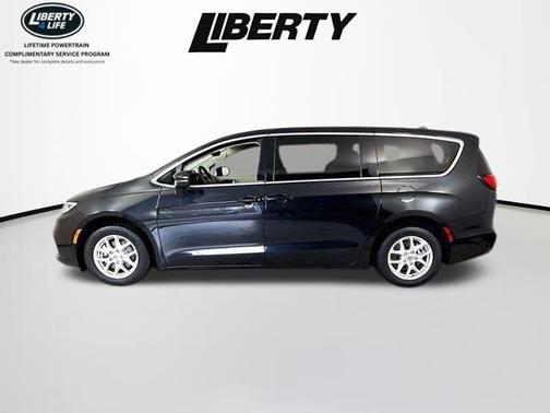 2023 Chrysler Pacifica Touring-L