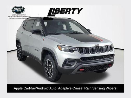 Silver Zynith 2025 Jeep Compass Trailhawk