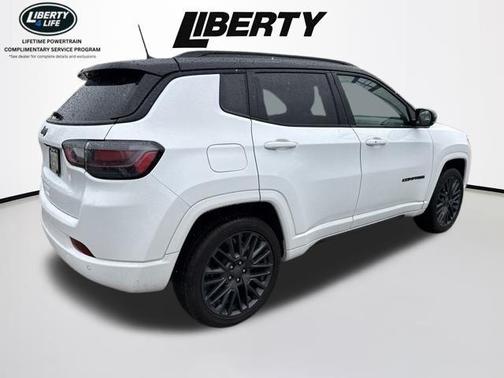 Bright White Clearcoat 2023 Jeep Compass Altitude