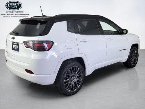 Bright White Clearcoat 2023 Jeep Compass Altitude